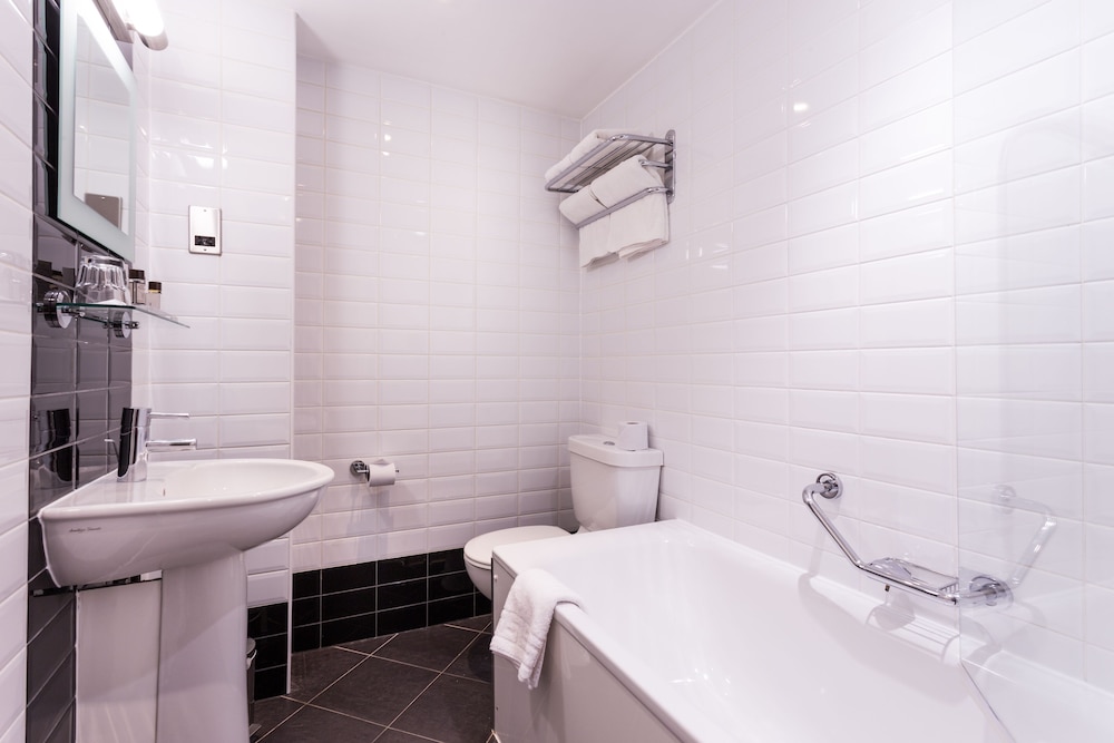 Twin Room - Photo 6