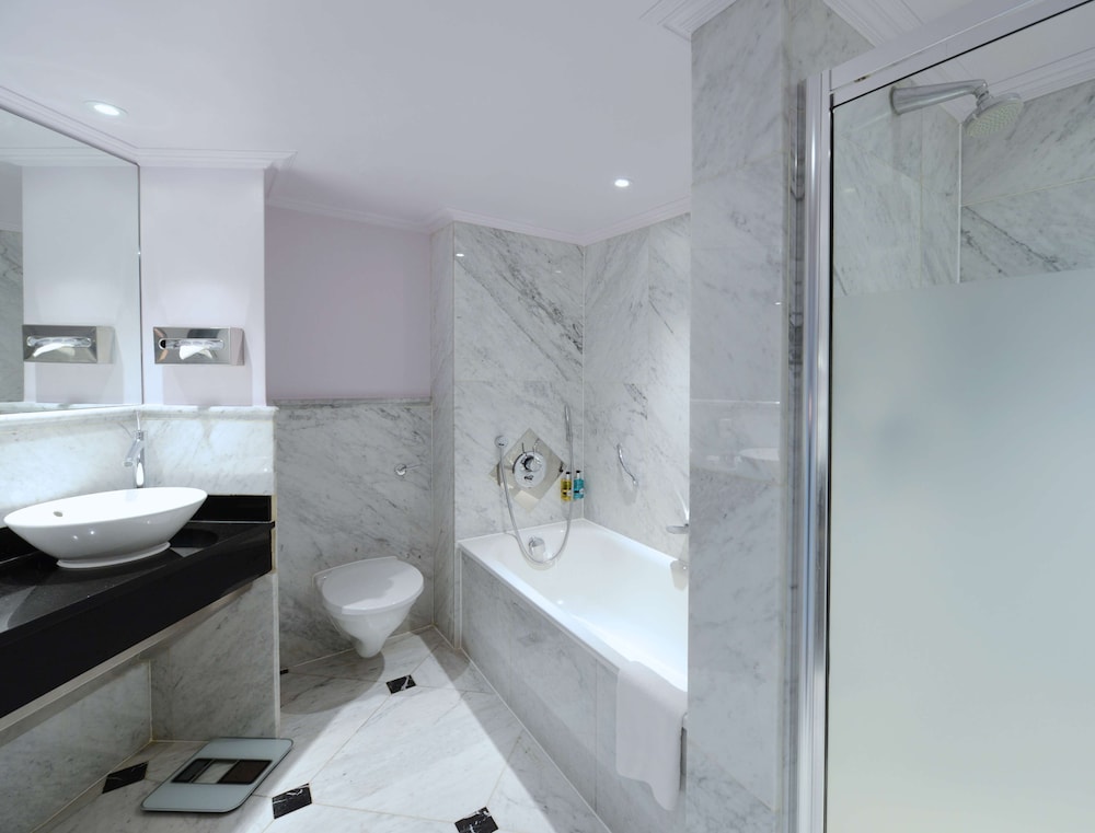 Suite, 1 Bedroom (View of the Square)
