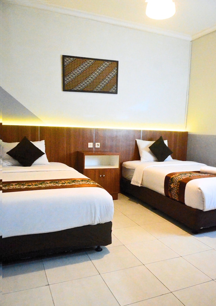 Deluxe Twin Room photo 3