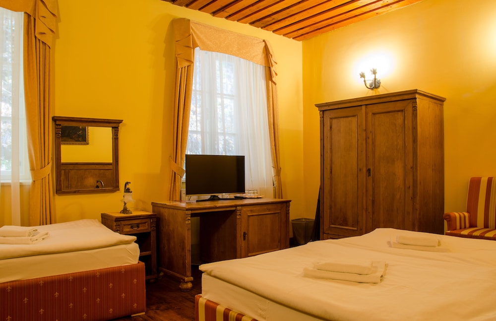Classic Triple Room