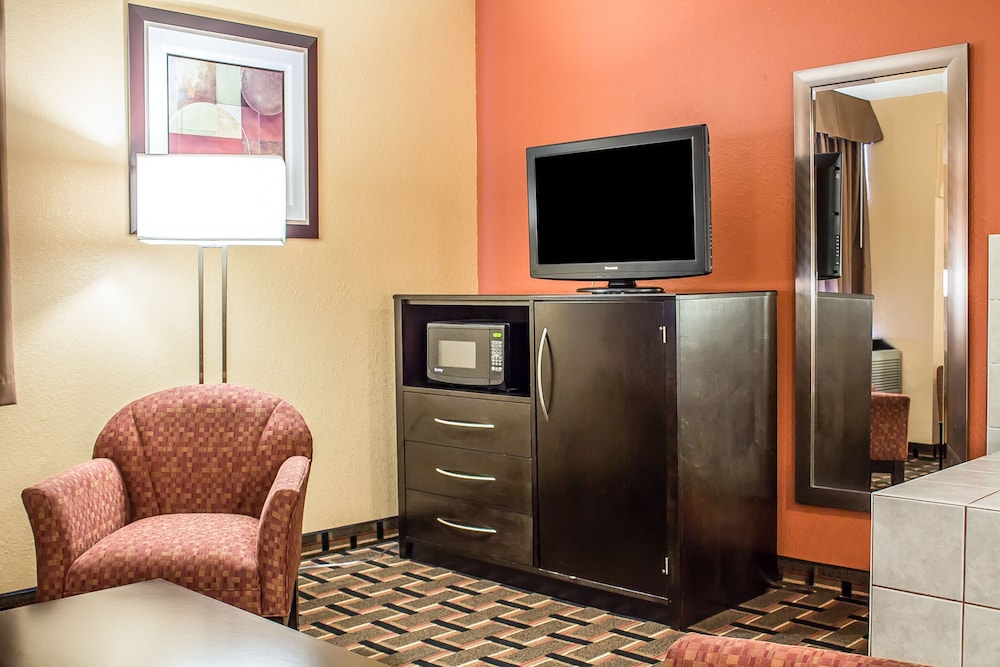 Suite, 1 King Bed, Non Smoking