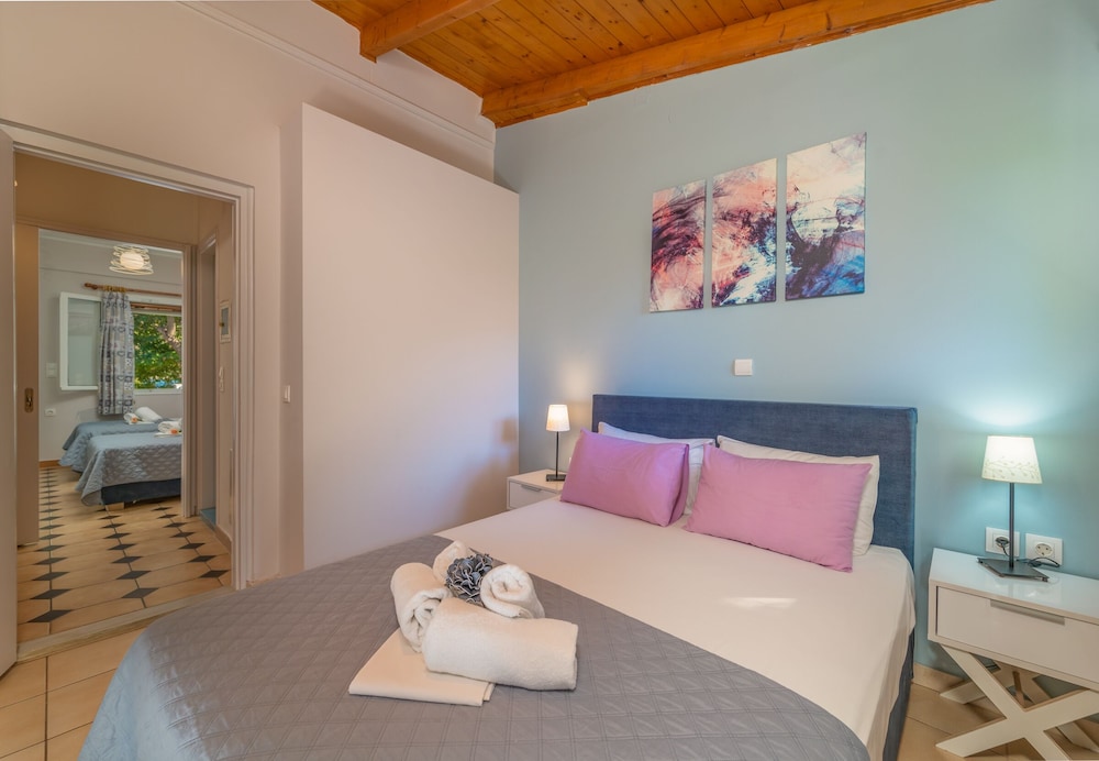 Apartment, 2 Bedrooms (Upper Floor) photo 1