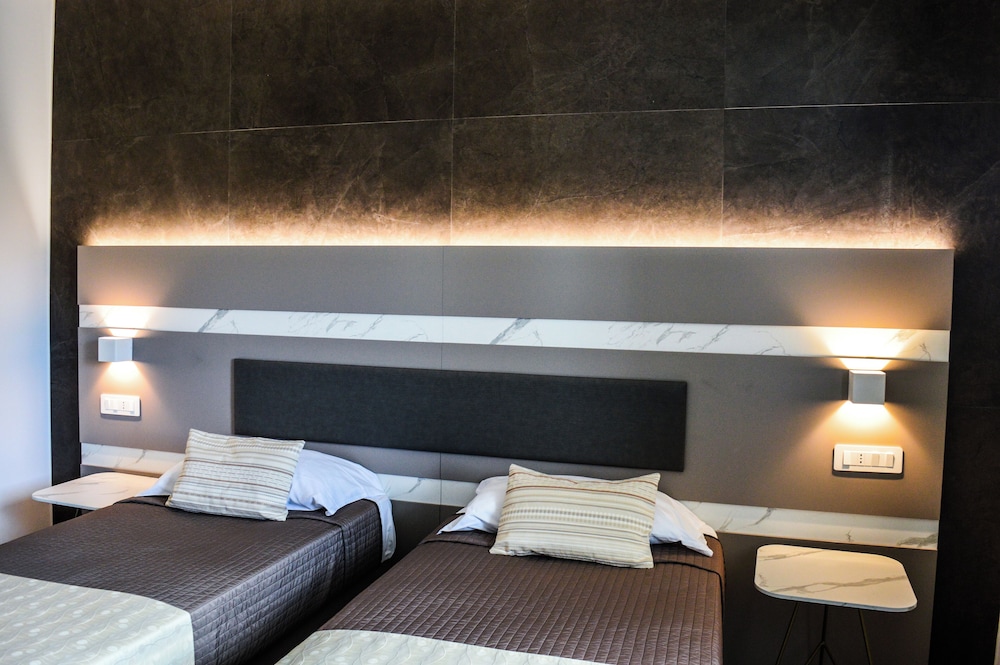 Superior Twin Room - Photo 5