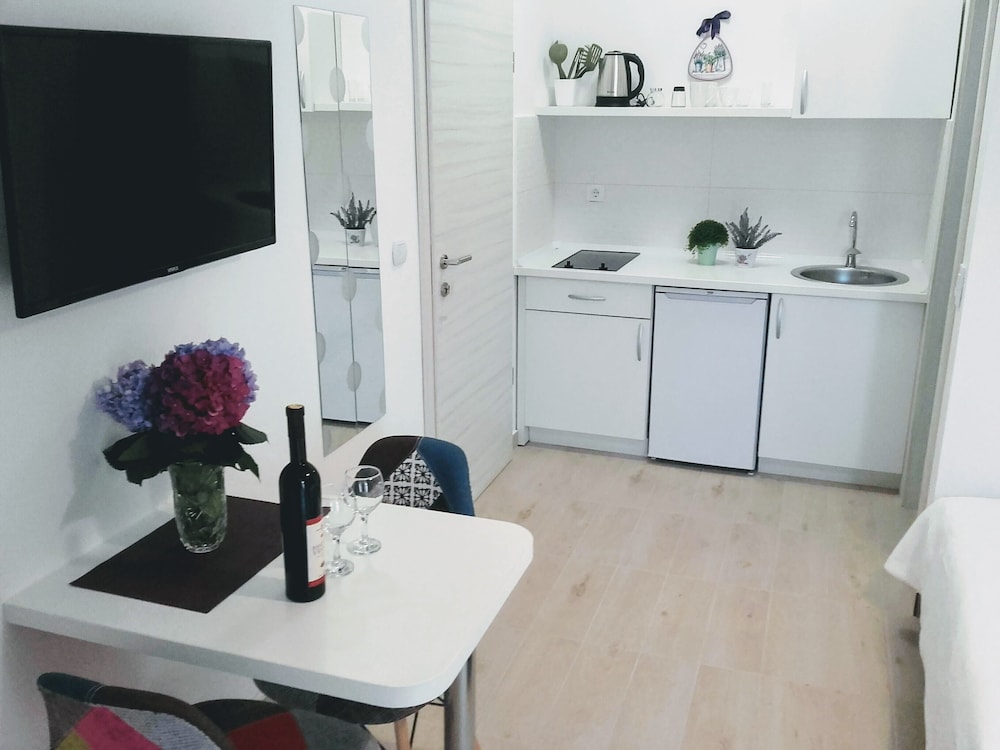 Studio Suite (4) photo 3
