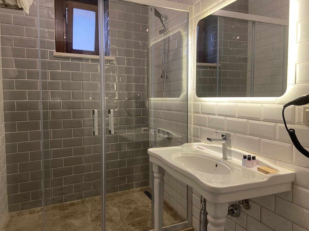 Deluxe Double Room - Photo 2