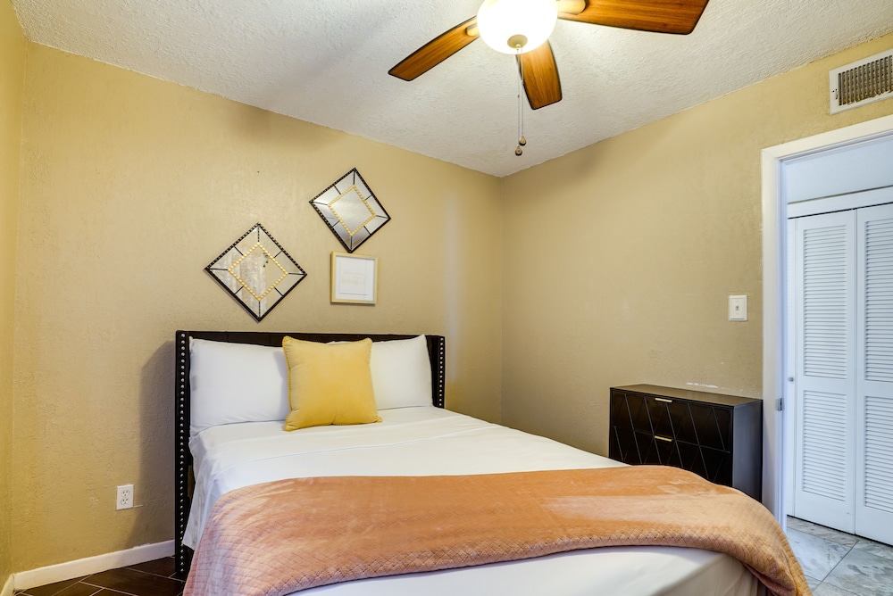 House (4 Bedrooms) photo 1