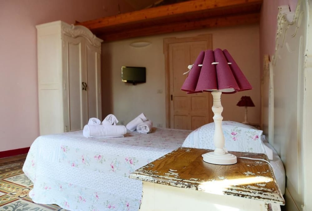 Double Or Twin Room photo 3