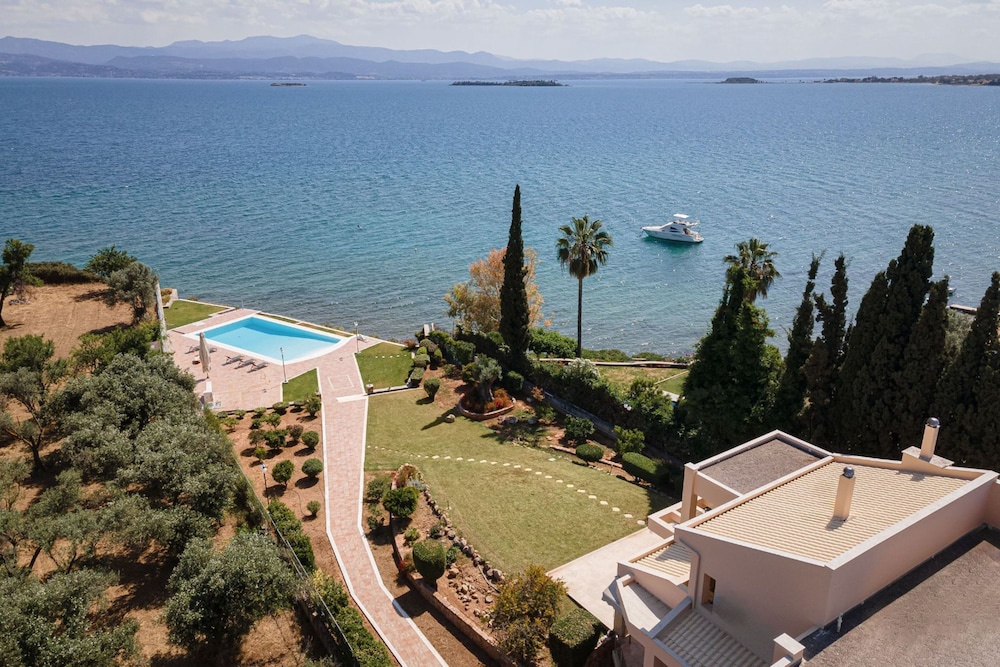 Family Villa photo 2