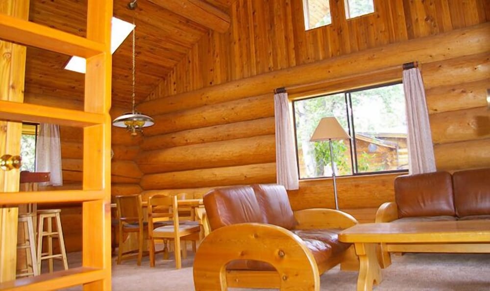 Cabin, 2 Queen Beds photo 2