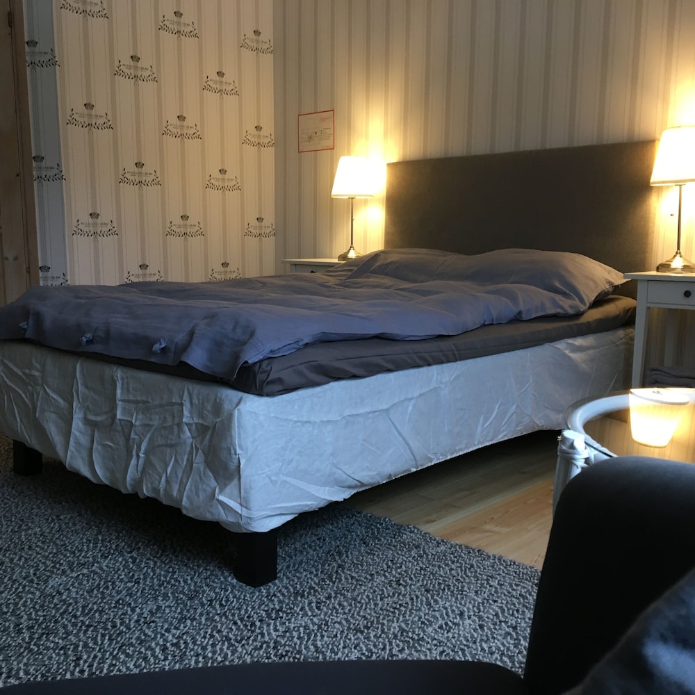 Family Room photo 3