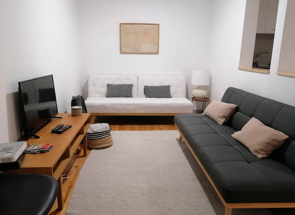 Standard Apartment, 3 Bedrooms, Balcony
