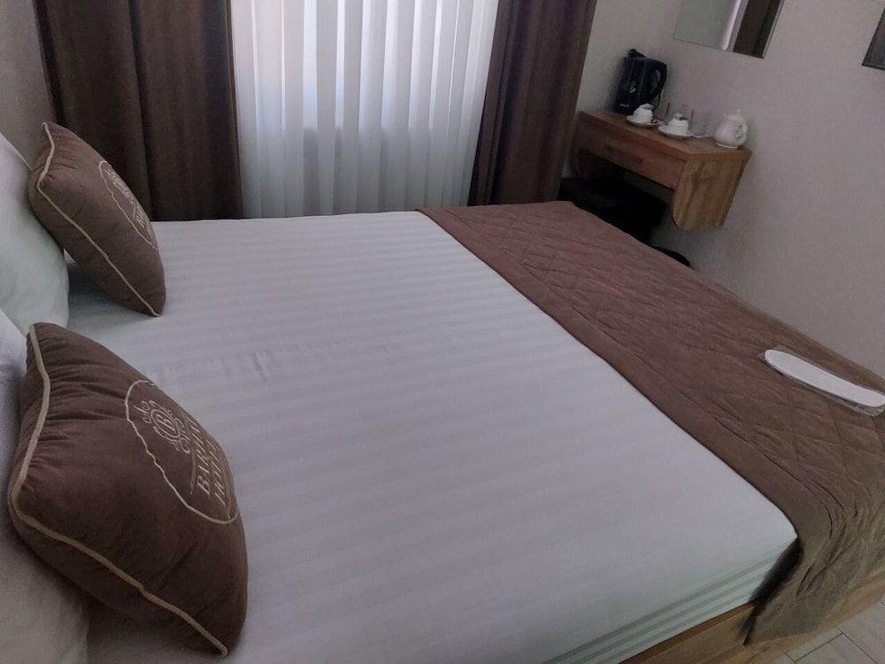 Basic Double Room - Photo 6