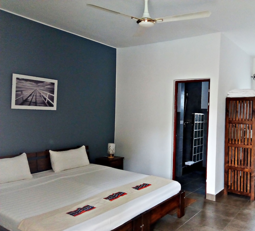 Standard Twin Room, 4 Bedrooms photo 1