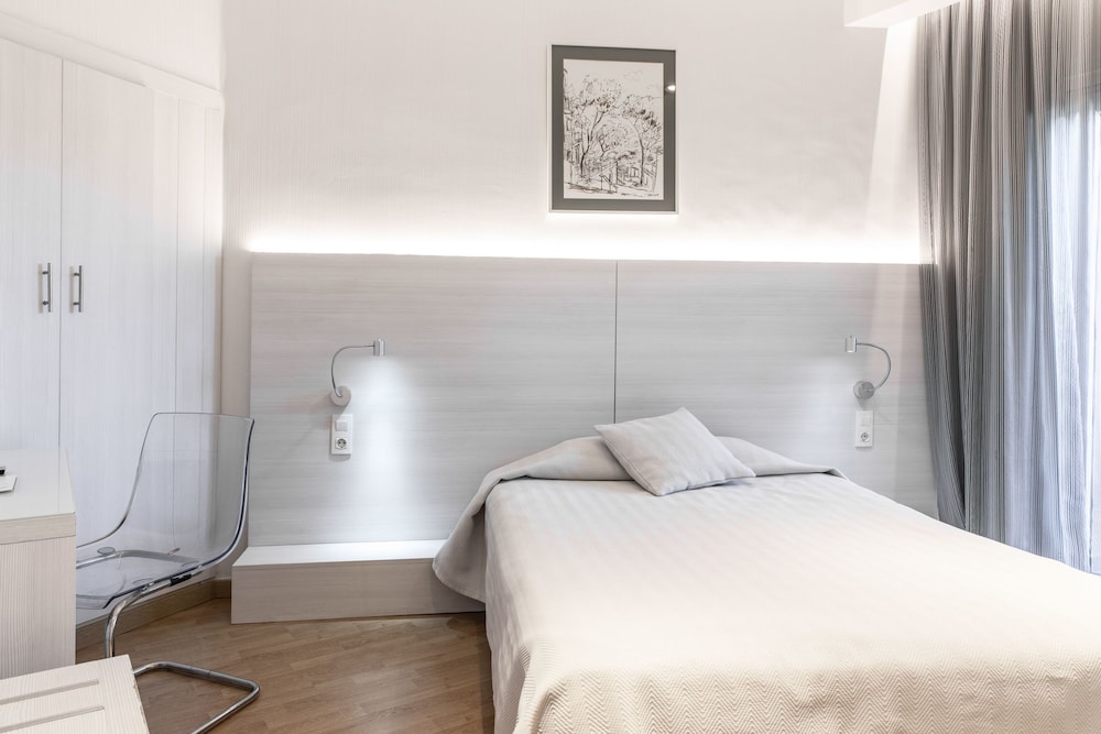 Economy Single Room, Balcony