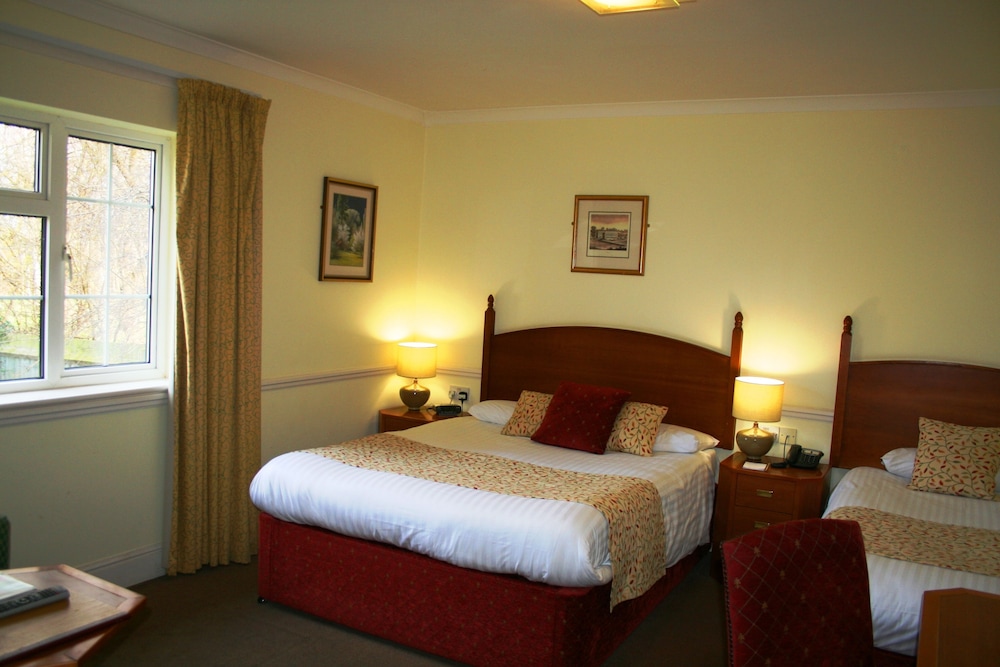 Family Twin Room, Multiple Beds, Courtyard View photo 2