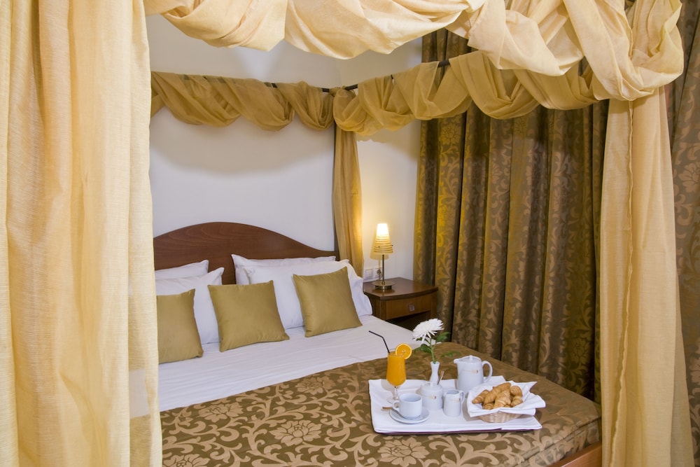 Family Suite, Multiple Beds, Non Smoking