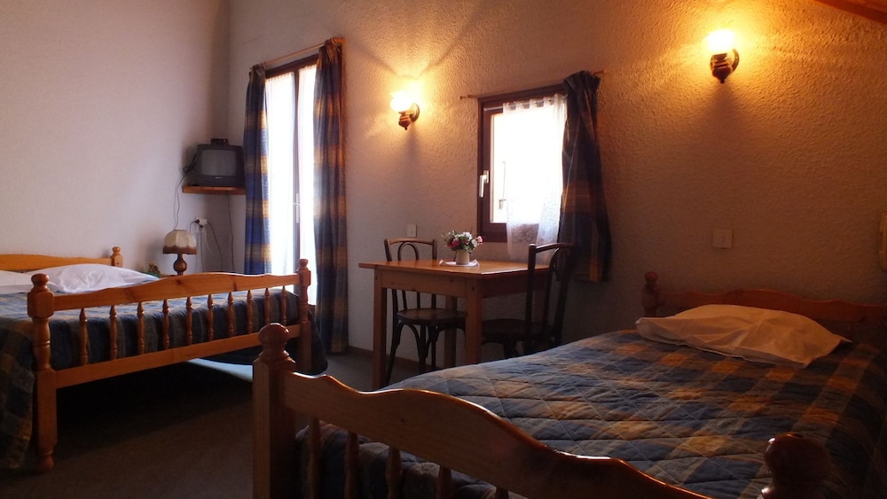 Double Room - Photo 1