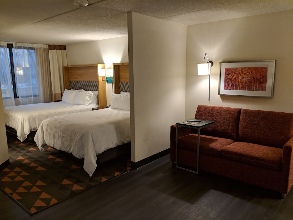 Standard Room, 2 Queen Beds, Accessible (Communications) - Photo 2