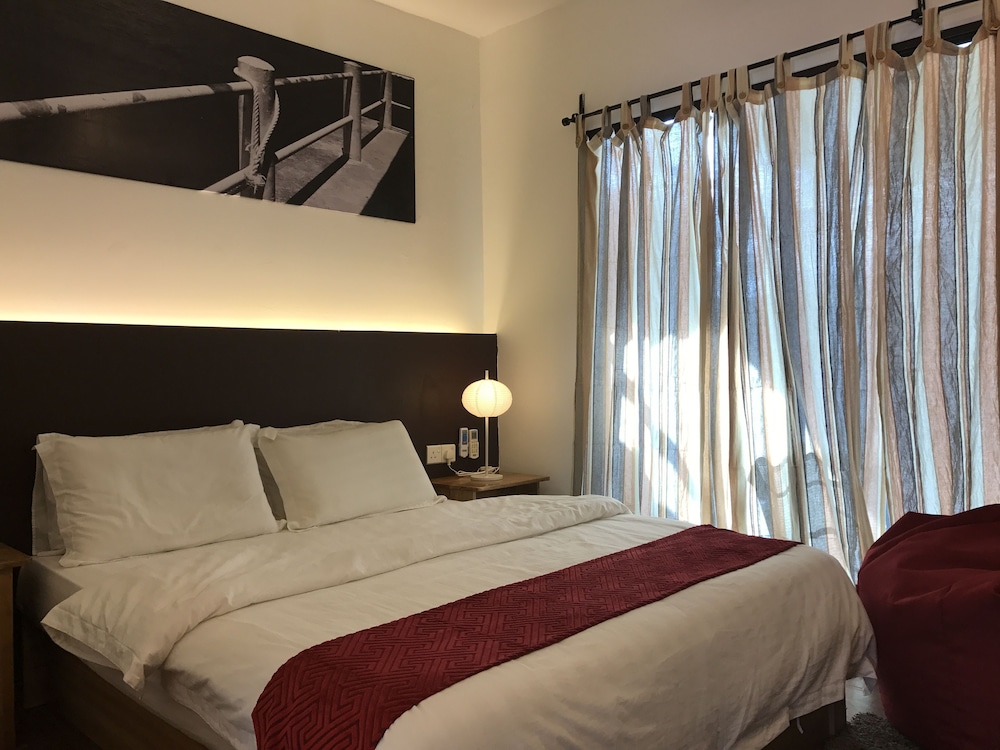 Seaview Room photo 2