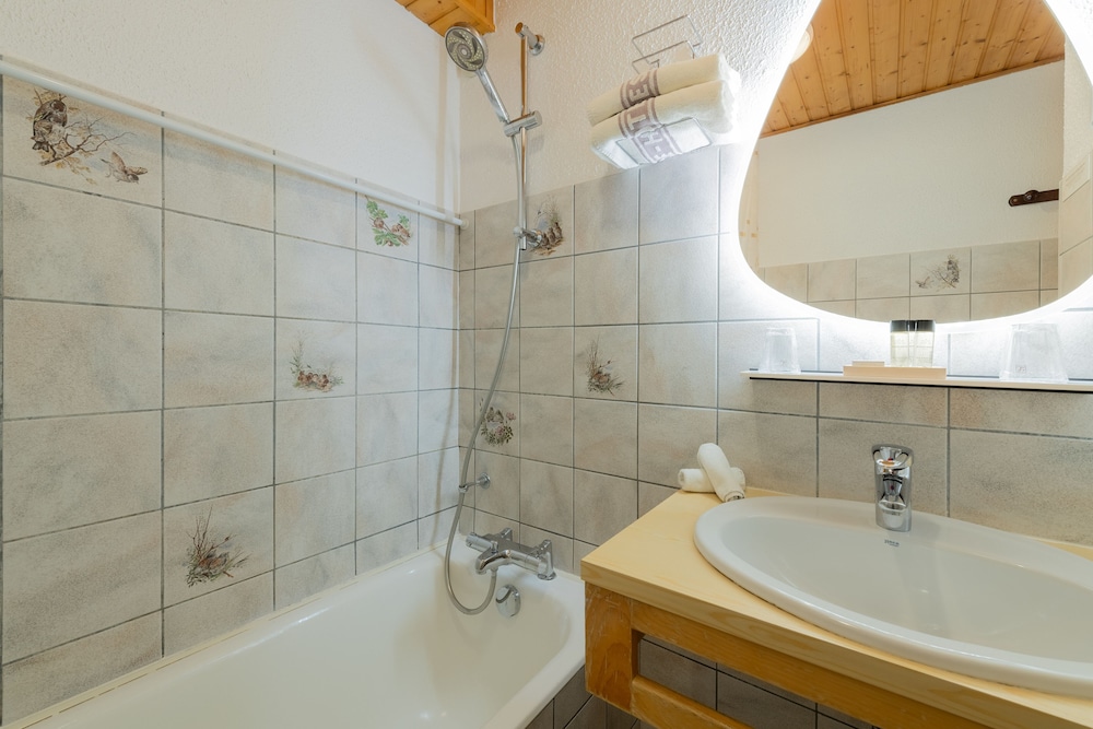 Comfort Triple Room, Kitchenette, Mountain View, photo 6