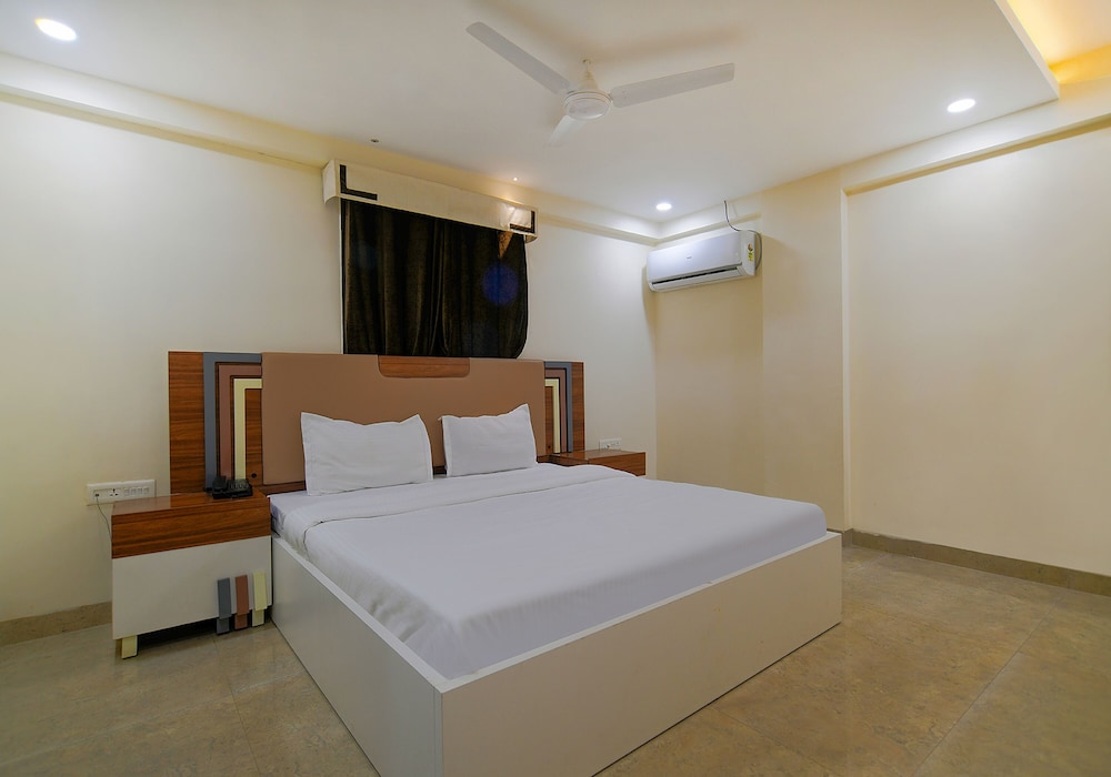 Deluxe Room - Photo 3