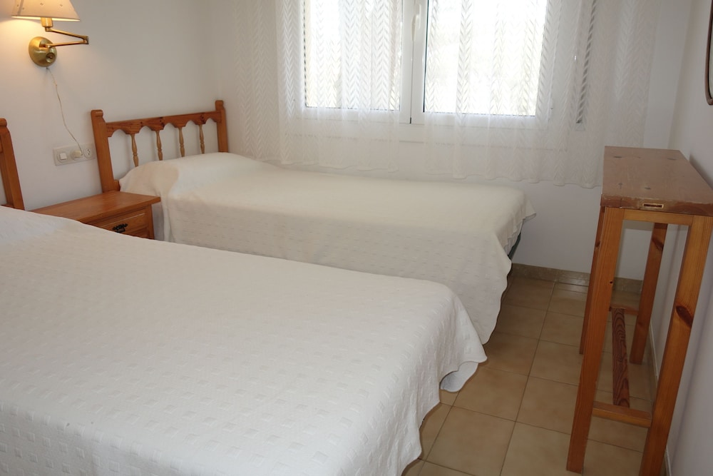 Apartment, 2 Bedrooms, Terrace photo 3
