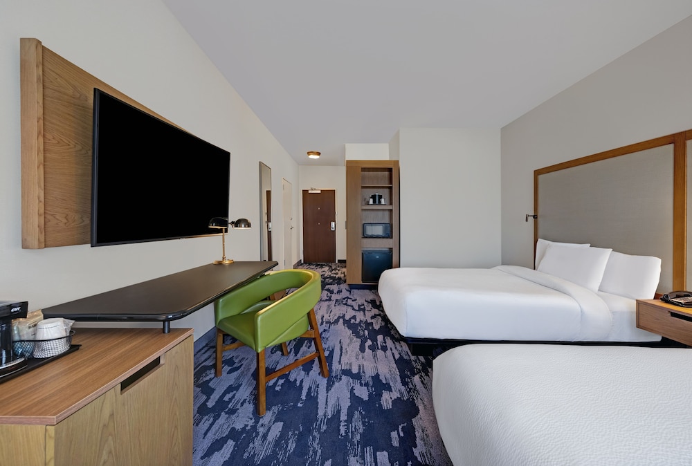 Room, 2 Queen Beds - Photo 2