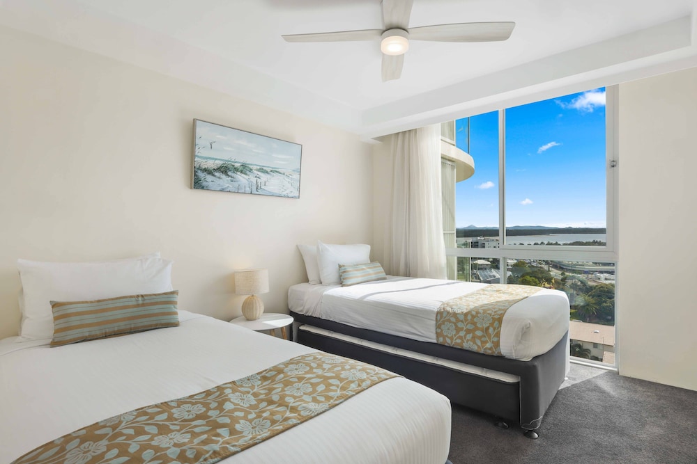 2 Bedroom Deluxe Spa Apartment with Ocean View photo 3