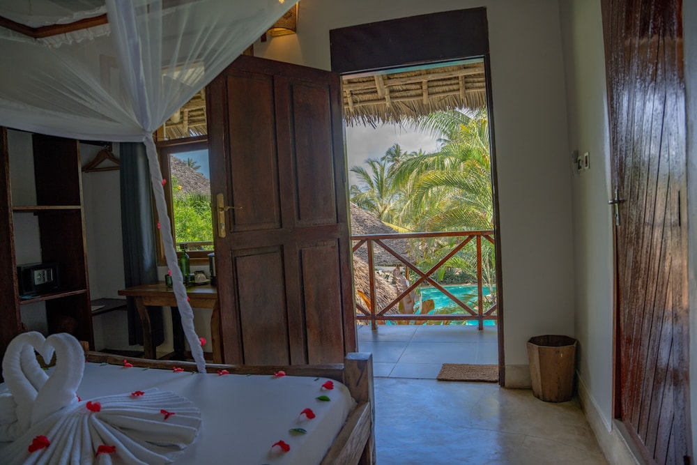 Standard Double Room, Pool View photo 2