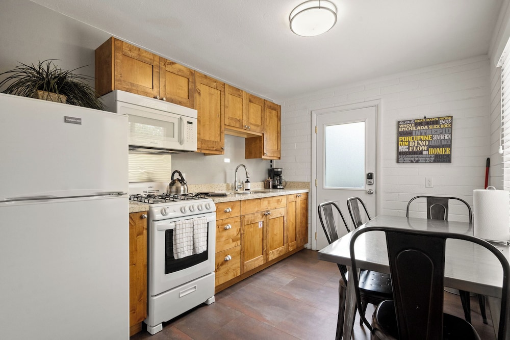 Condo photo 3