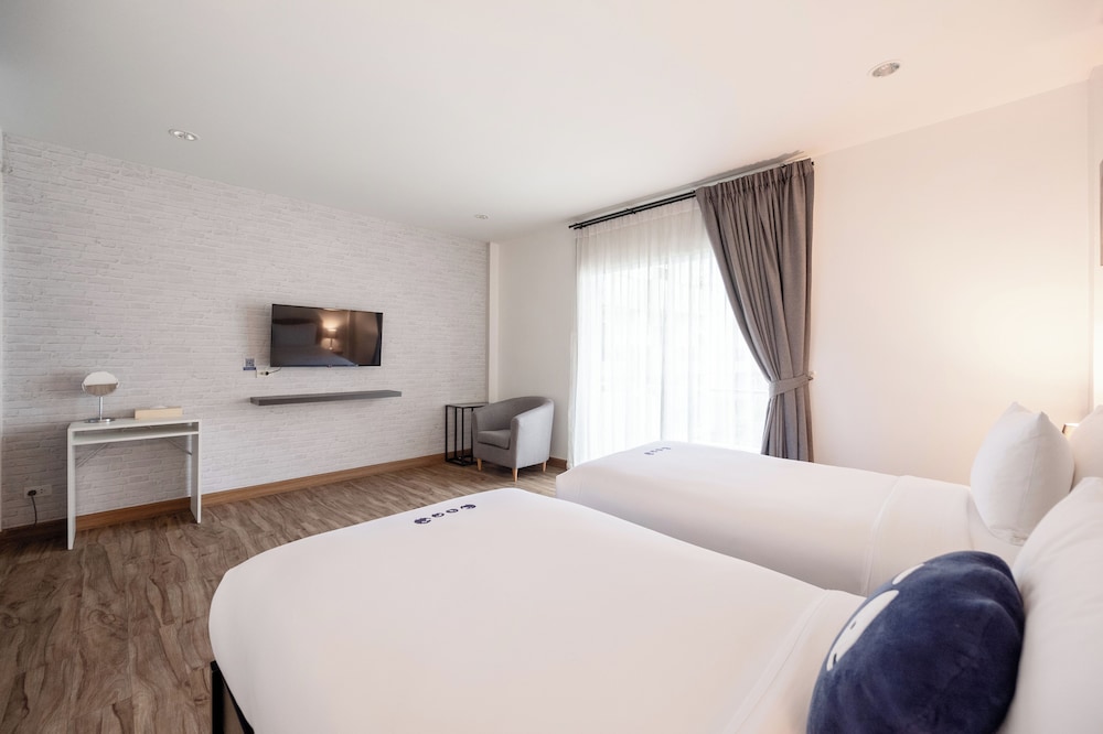 Standard Twin Room - Photo 6