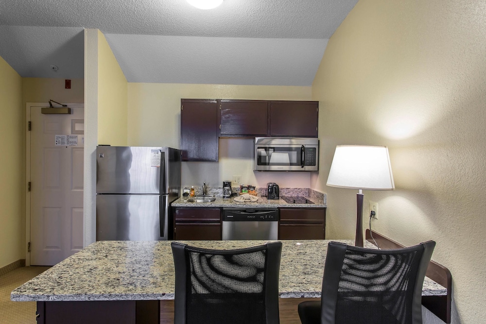 Suite, Multiple Beds, Accessible, Non Smoking - Photo 7