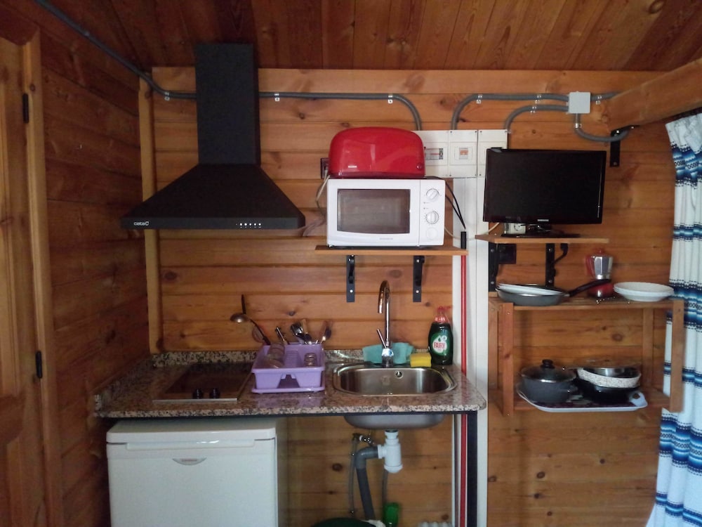 Basic Cabin photo 3