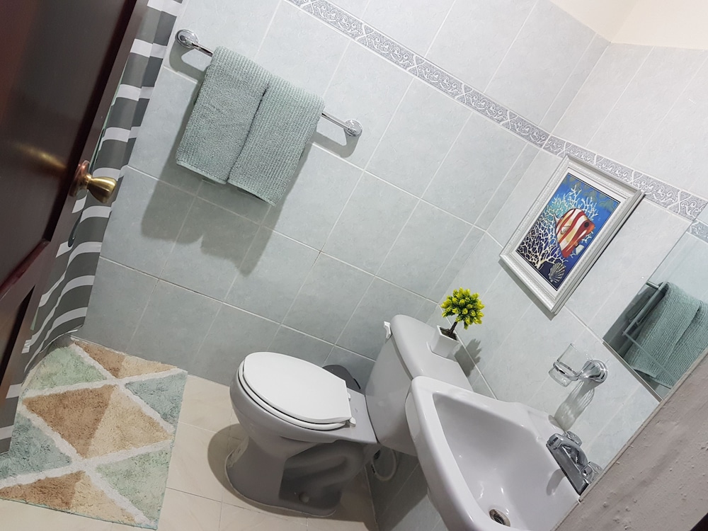 Comfort Apartment, 3 Bedrooms, Non Smoking photo 2