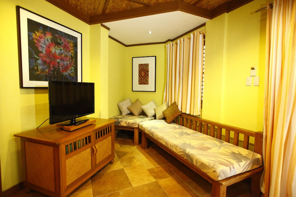 Premier Suite - Photo 4