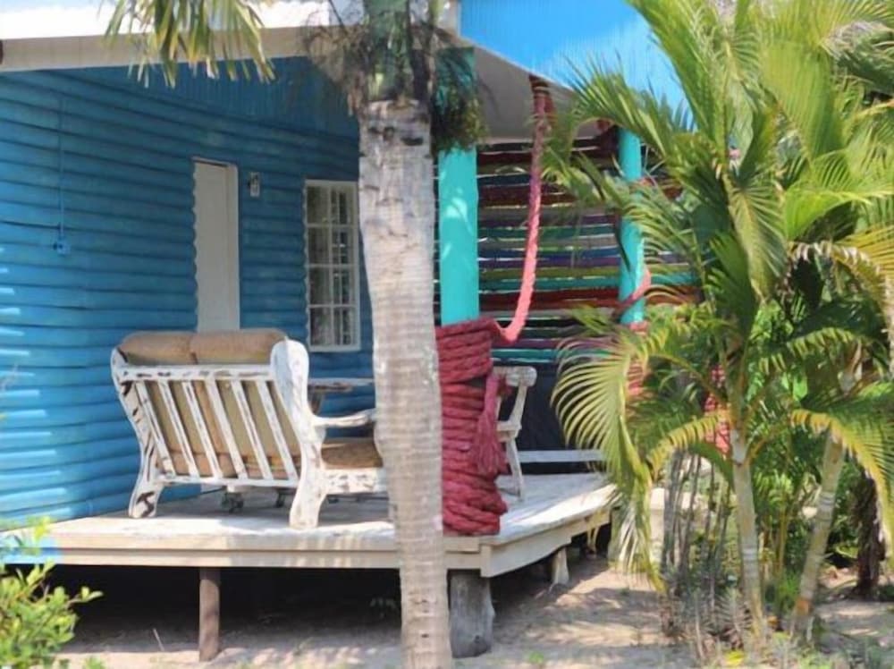 Comfort House, 2 Bedrooms (Turtle House) photo 1
