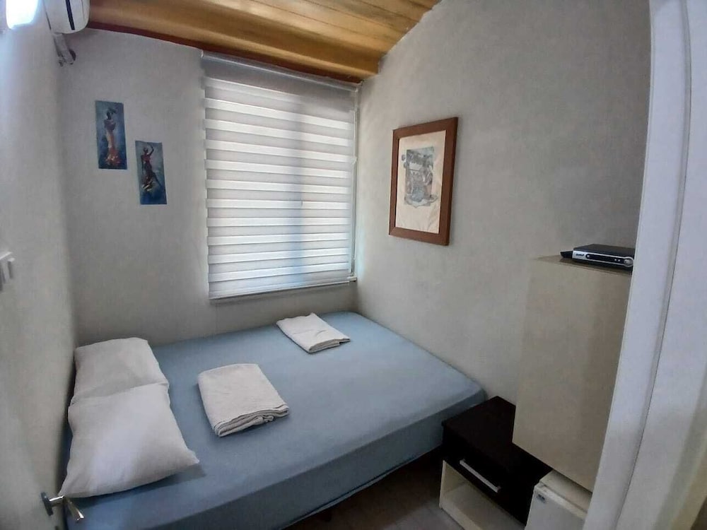 Basic Room, Non Smoking photo 3