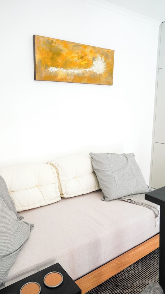 Superior Apartment, 1 Bedroom, Pets Allowed, Courtyard View photo 2