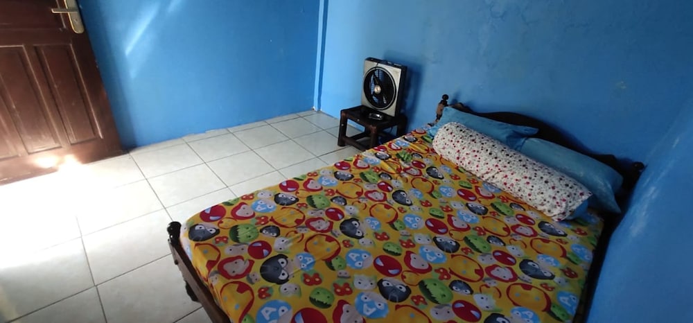 Standard Room (Fan) photo 3