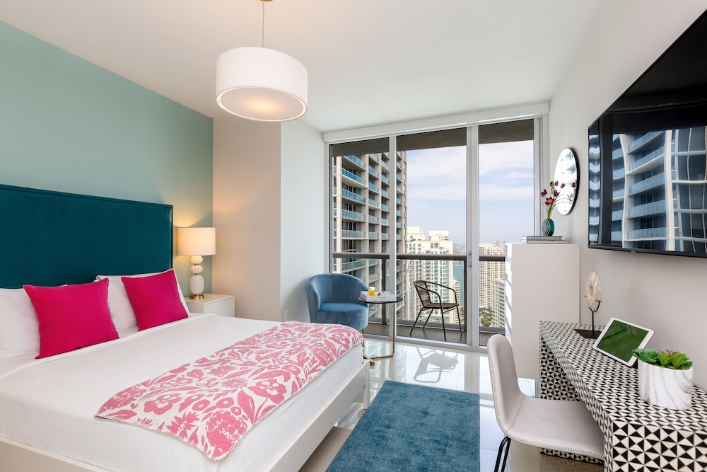 Boutique Corner Apart, 2/2, Sofa Bed, Ocean View, Balcony2008