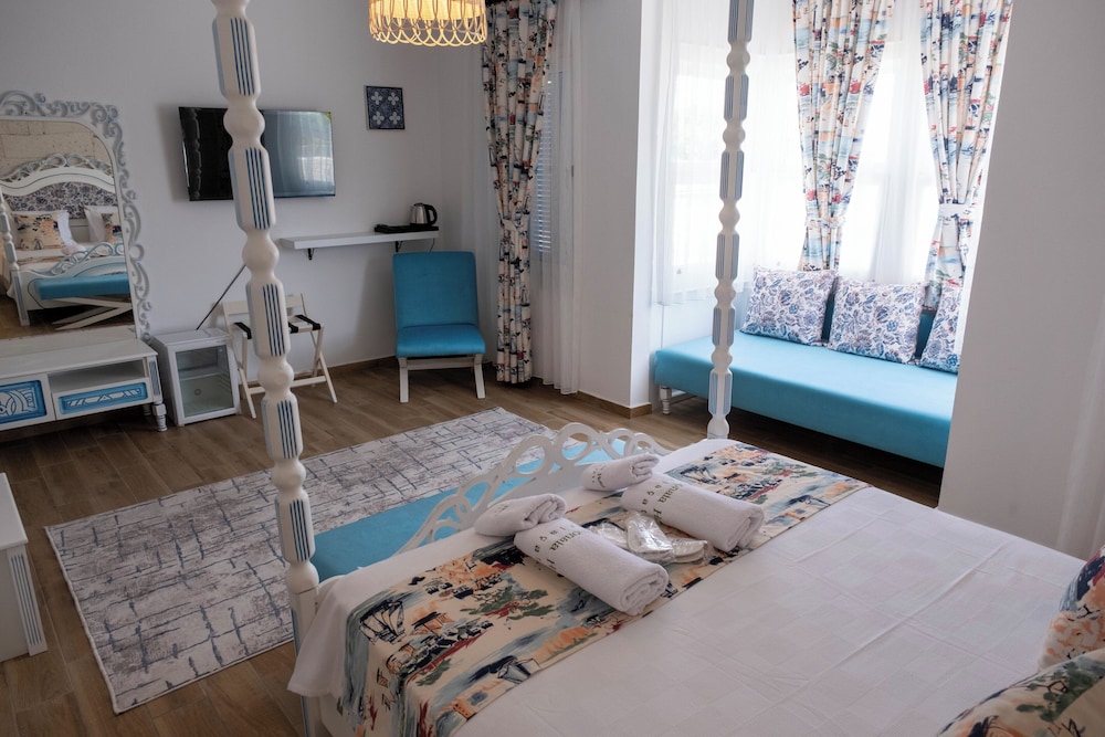 Junior Room photo 2