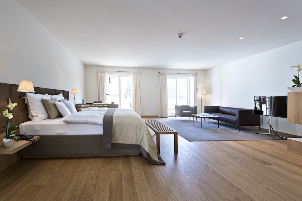 Superior Suite, 1 King Bed photo 1