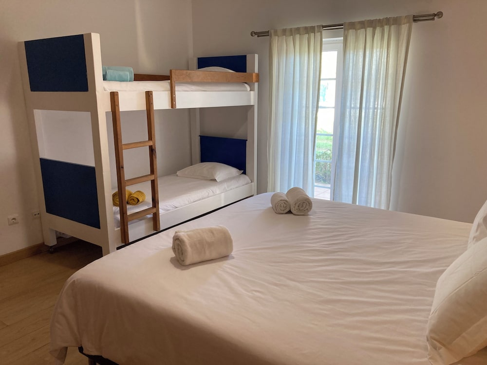 Superior Quadruple Room photo 2