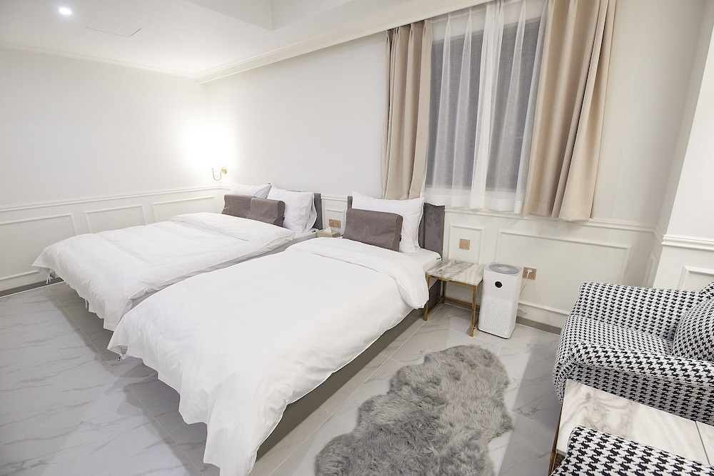 Premium Quadruple Room, 2 Double Beds