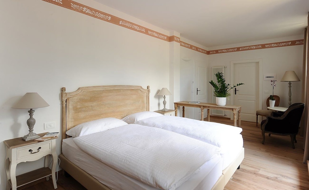 Superior Double or Twin Room photo 1