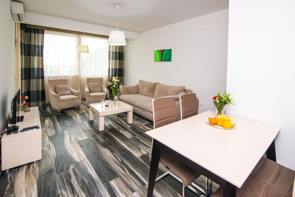 Superior Apartment