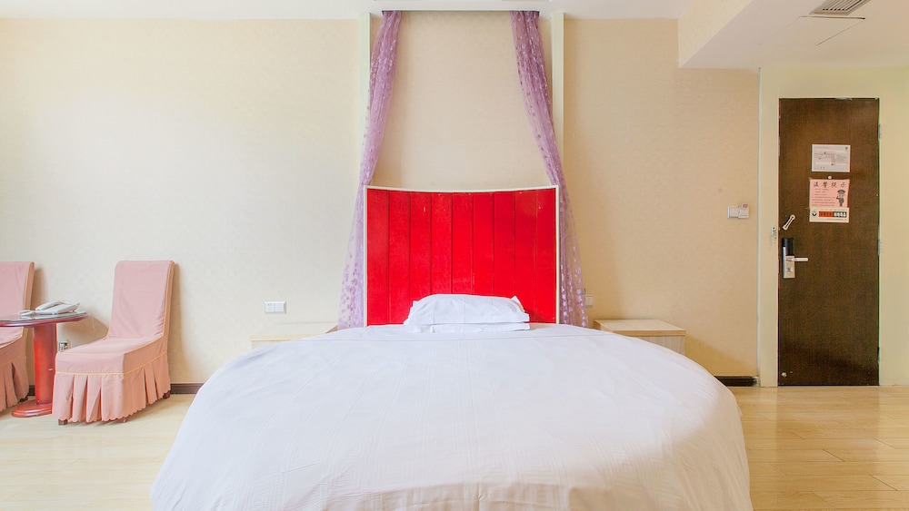 Romantic Room (Mainland Chinese Citizen Only)