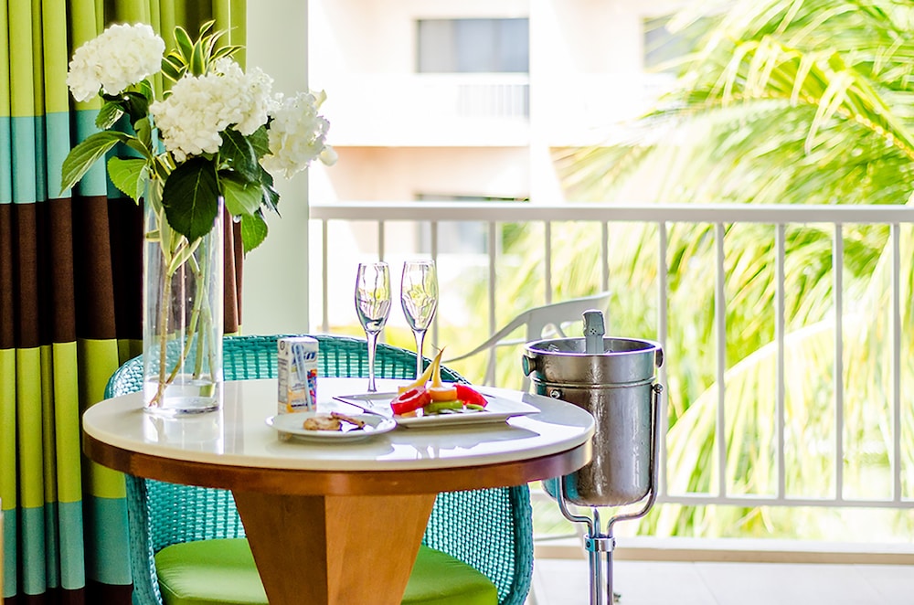 Sun Club Premium Deluxe Ocean Front Double