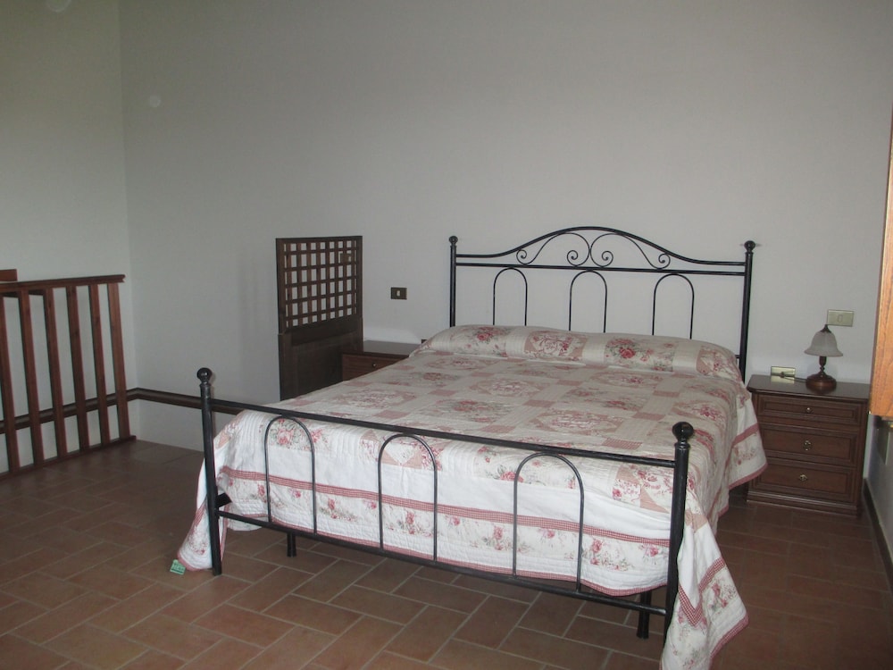 Apartment (Two Level) photo 1