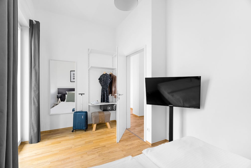 Two-Bedroom Apartment with Terrace photo 3